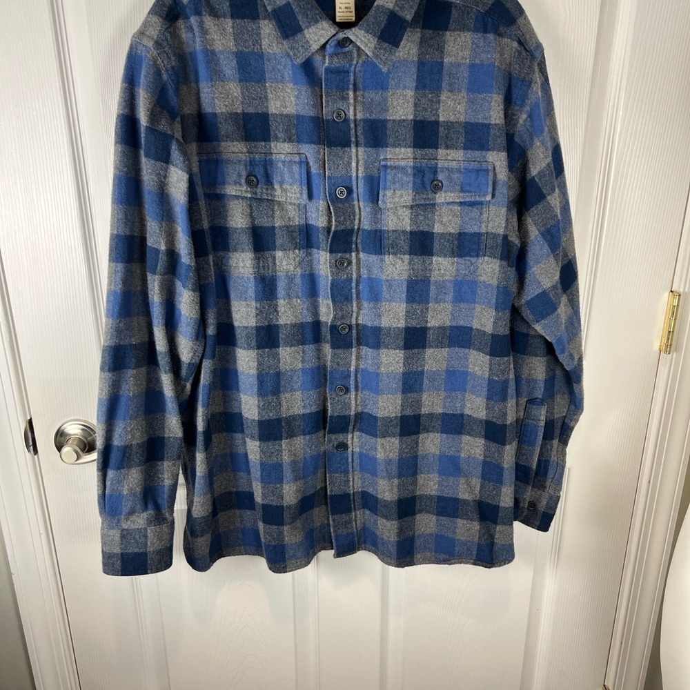 L.L. Bean men’s gray blue plaid cotton thick traditional fit flannel shirt XL - Picture 4 of 6